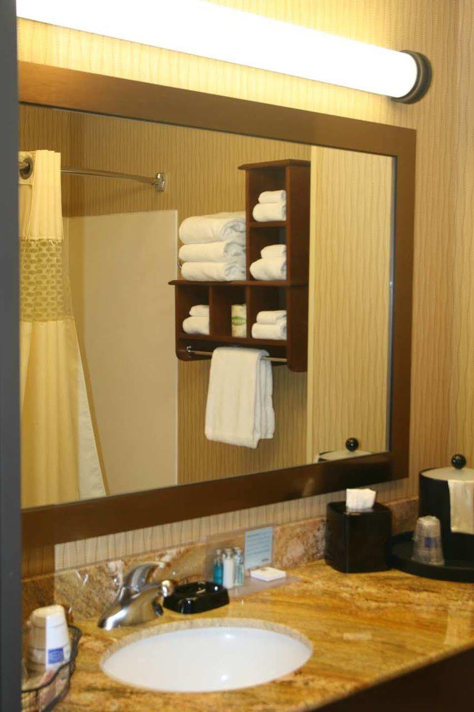 Hampton Inn Mansfield/Ontario Eksteriør bilde